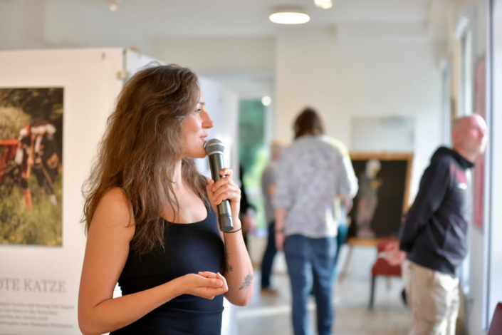 Vernissage „GOETHEs TREIBEN“ © Manuela Weiß | Die Kulturfabrik, Ilmenau Vernissage "GOETHEs TREIBEN" © Manuela Weiß | Die Kulturfabrik, Ilmenau